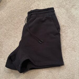 Lululemon Loungeful Women’s Shorts 4”